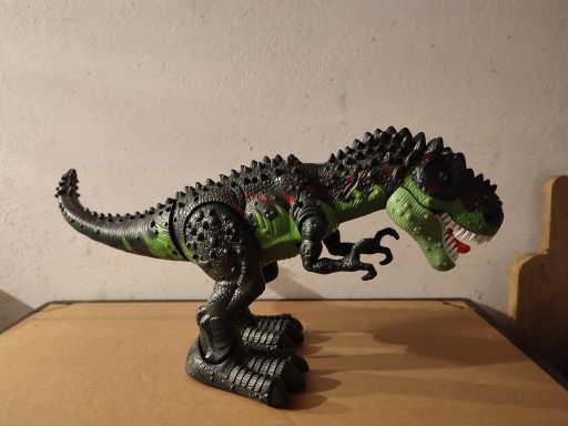 Zdjęcie oferty: Figurka dinozaur Tyranozaur Rex ruchoma 50cm