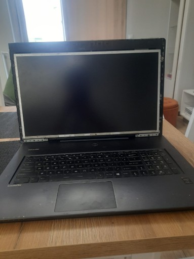Zdjęcie oferty: Notebook, laptop MSI MS-1774 Intel I7 uszkodzony 