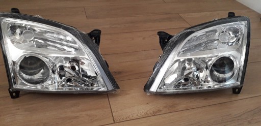 Zdjęcie oferty: REFLEKTOR PRZEDNI LAMPA OPEL VECTRA  C  