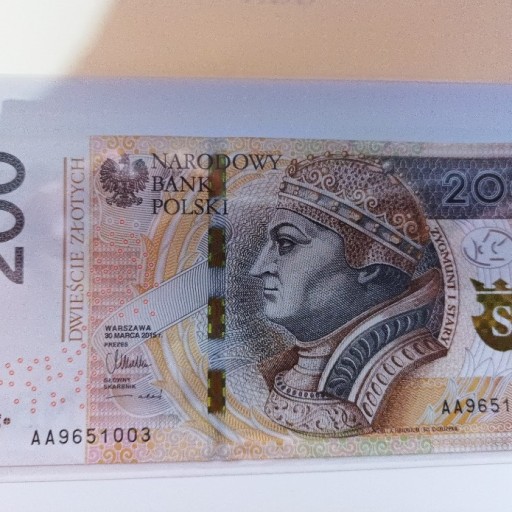 Zdjęcie oferty: Banknot 200zł Seria AA 2015 rok