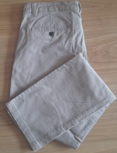 Zdjęcie oferty: Spodnie męskie w stylu chino 