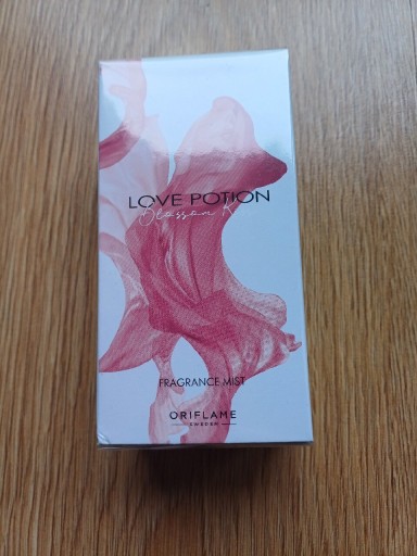 Zdjęcie oferty: Love Potion Blossom Kiss Oriflame 75ml