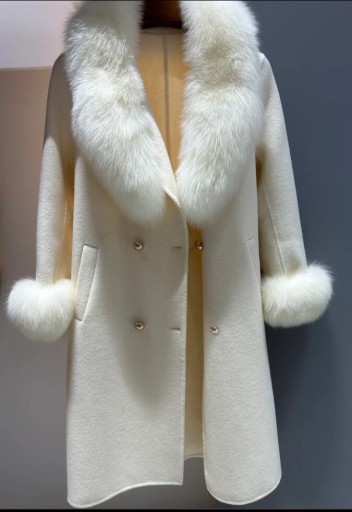 Zdjęcie oferty: Płaszcz wełniany z naturalnym futrem 