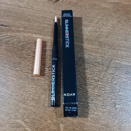 Zdjęcie oferty: Avon Glimmerstick konturówka do oczu Golden Crown