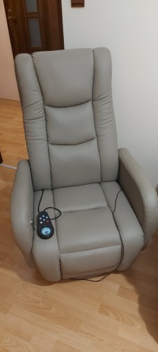Zdjęcie oferty: Fotel z masażem 