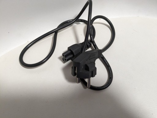 Zdjęcie oferty: Przewód Kabel zasilający do komputera laptopa 1m