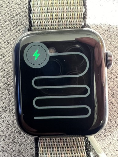Zdjęcie oferty: Apple Watch Series 4 44mm