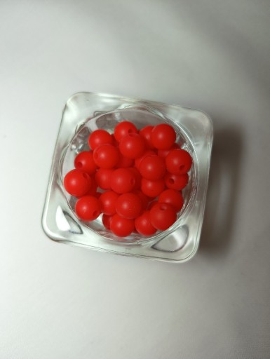 Zdjęcie oferty: Koraliki silikonowe 9 mm czerwone 3 szt.