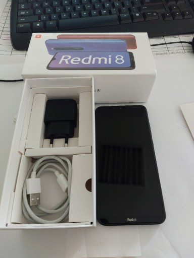 Zdjęcie oferty: Xiaomi mi Redmi 8 3GB RAM 32 GB rom 5000 mA 