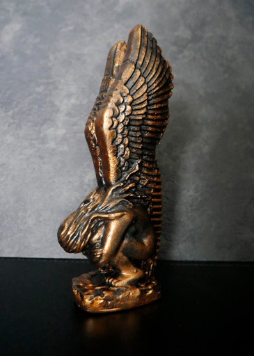 Zdjęcie oferty: Rzeźba z gipsu, Skrzydlaty Anioł wys. 16,5 cm