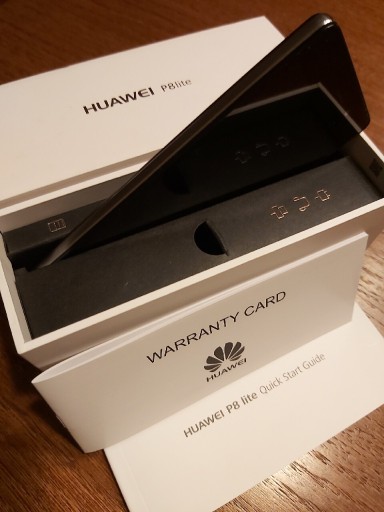 Zdjęcie oferty: Smartfon Huawei P8 Lite 16GB czarny 