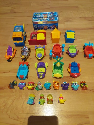 Zdjęcie oferty: Zings pojazdy + figurki