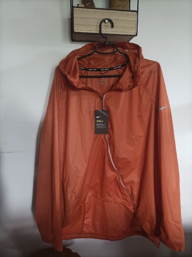 Zdjęcie oferty: Nowa, kurtka, do biegania, Nike Shield, XL