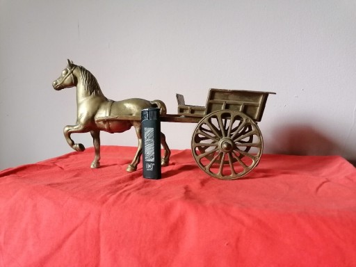 Zdjęcie oferty: Mosiądz Koń z Bryczką 