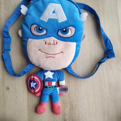 Zdjęcie oferty: Plecak maskotka Kapitan Ameryka Marvel 
