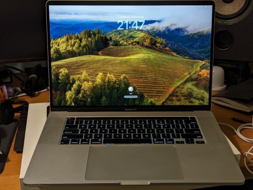 Zdjęcie oferty: MacBook Pro 16" 2019, i7 2.6 GHz, SSD 512, RAM 32