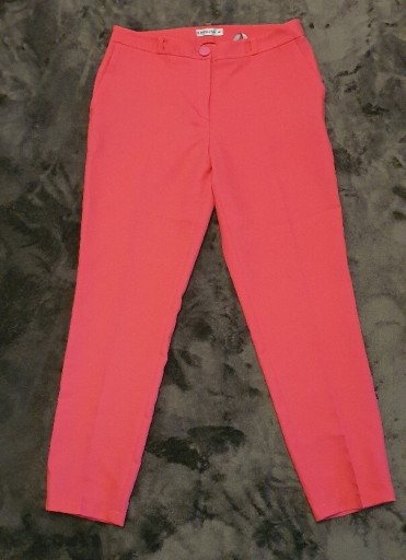 Zdjęcie oferty: Piękne Różowe spodnie r.40