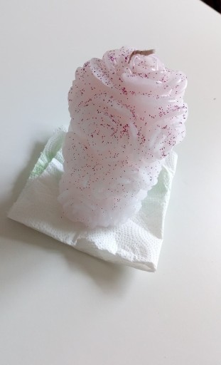 Zdjęcie oferty: Świeca 12 cm w motyw róż warianty