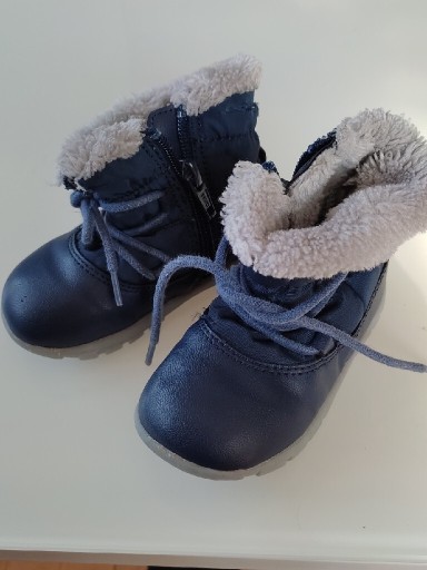 Zdjęcie oferty: Butki buty zimowe H&M dla dziecka nr 21-22