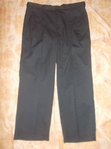 Zdjęcie oferty: Haggar spodnie z USA dla golfist W40 L32LIKWIDACJA