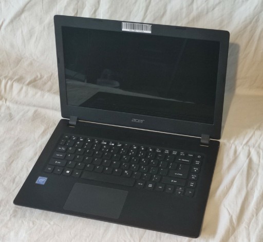 Zdjęcie oferty: Laptop Acer Aspire 1 UŻYWANY