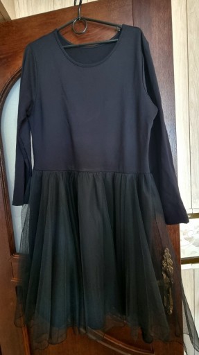 Zdjęcie oferty: Sukienka czarna z tiulem