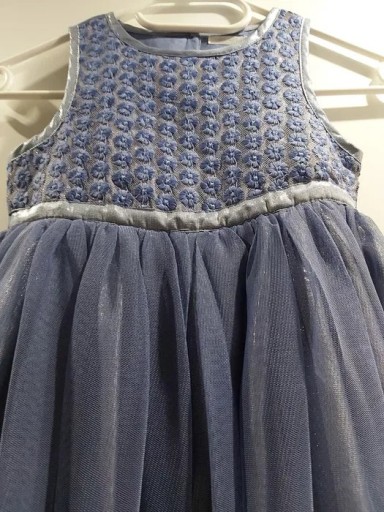 Zdjęcie oferty: Piękna sukienka niebiesko srebrna błyszcząca 122 
