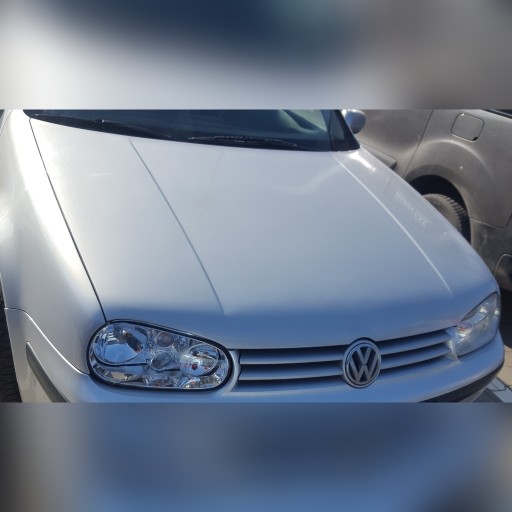 Zdjęcie oferty: Vw Golf IV maska gril czesci srebrny metalik 