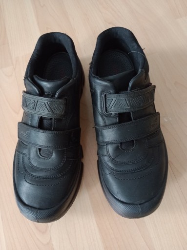 Zdjęcie oferty: Buty ze skóry naturalnej Rhino rozm. 38