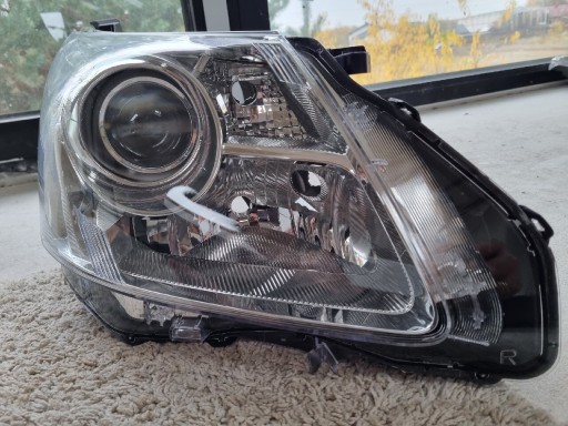 Zdjęcie oferty: TOYOTA AVENSIS T27 REFLEKTOR LAMPA XENON R Nowa