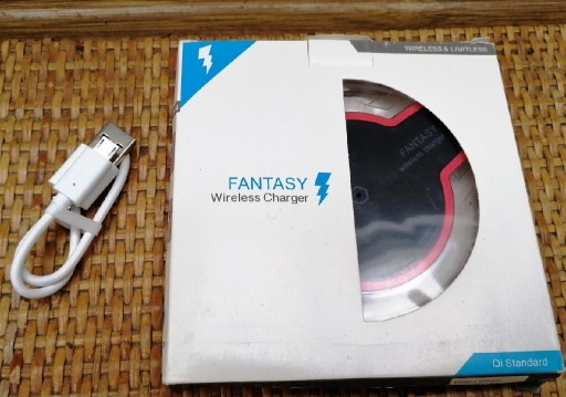 Zdjęcie oferty: Ładowarka indukcyjna wireless charger Fantasy 1,0A