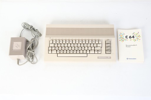 Zdjęcie oferty: komputer Commodore 64 + zasilacz + książka