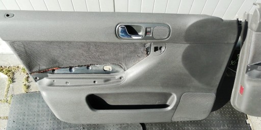 Zdjęcie oferty: Audi A3 8L Boczek drzwi lewych Wersja 5D Tapicerka