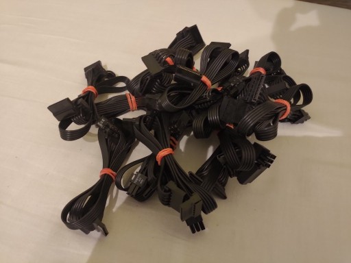 Zdjęcie oferty: Kabel do zasilacza modularnego Corsair SATA AXi/HX