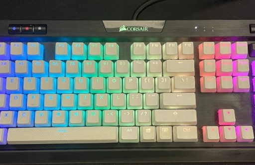 Zdjęcie oferty: Corsair Klawiatura K70 RGB MK.2 Cherry MX Brown