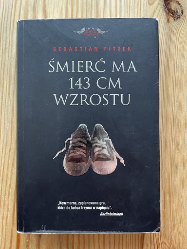 Zdjęcie oferty: Książka Śmierć ma 143 cm wzrostu | S.Fitzek