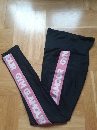 Zdjęcie oferty: Czarne legginsy Gym Glamour XS