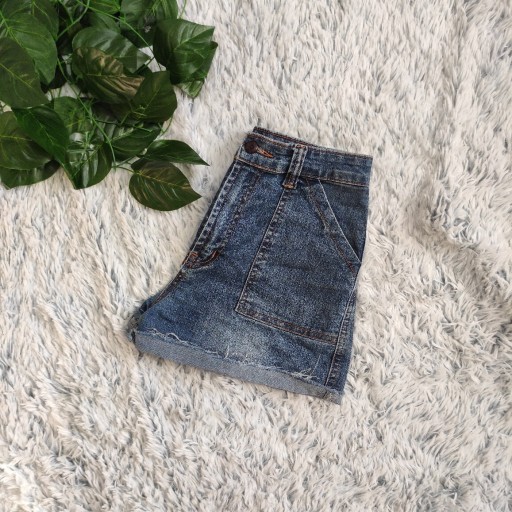 Zdjęcie oferty: YUKE Krótkie jeansowe spodenki z wyższym stanem 