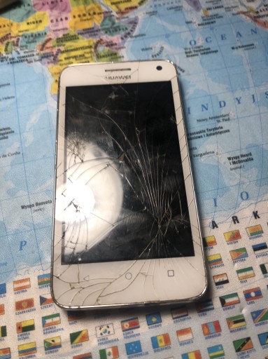 Zdjęcie oferty: Huawei Y360 biały uszkodzony