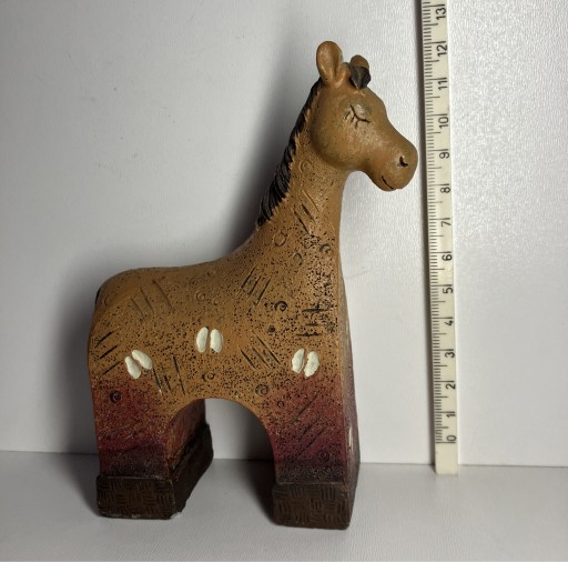 Zdjęcie oferty: figurka konia konik kanciasty do kolekcji