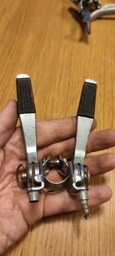 Zdjęcie oferty: Manetki szosowe przerzutek na ramę shimano retro kolarka