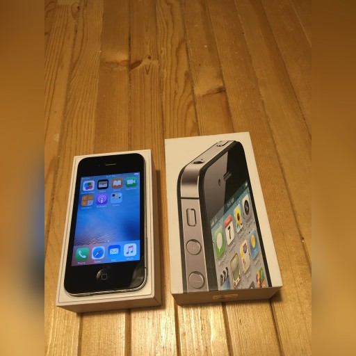 Zdjęcie oferty: iPhone 4s, 32GB, letko używany.