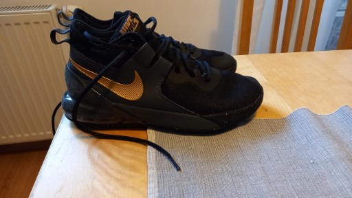 Zdjęcie oferty: Buty Nike do koszykówki