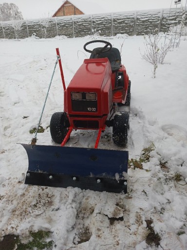 Zdjęcie oferty: Traktorek toro 10-32 z pługiem śnieżnym 