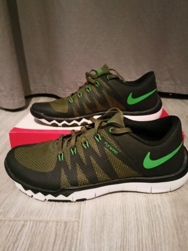 Zdjęcie oferty: Buty NIKE FREE 5.0 rozmiar 42