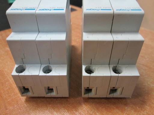 Zdjęcie oferty: 2 x przycisk NO astabilny SVN311 Hager - używany, swprawny.