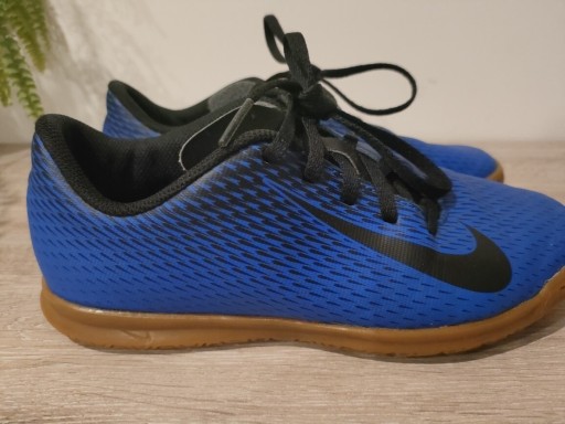 Zdjęcie oferty: Halówki Nike rozm 37.5