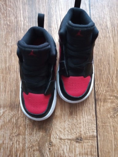 Zdjęcie oferty: Buty dziecięce Nike Jordan AV7944. Rozmiar 25