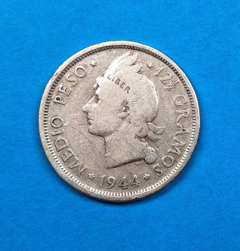 Zdjęcie oferty: Dominikana 1/2 peso 1944, dobry stan, srebro 0,900