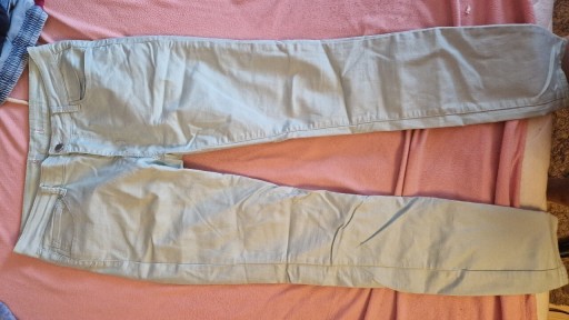 Zdjęcie oferty: Spodnie jeansowe New Yorker rozmiar 40 kolor mięty